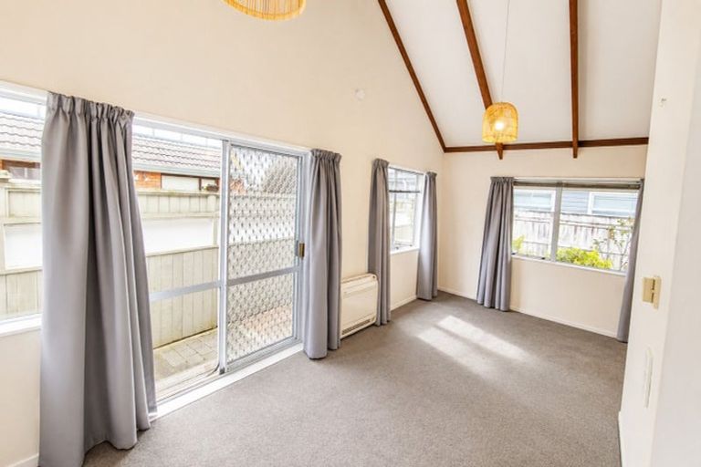 Photo of property in 90a Epuni Street, Epuni, Lower Hutt, 5011