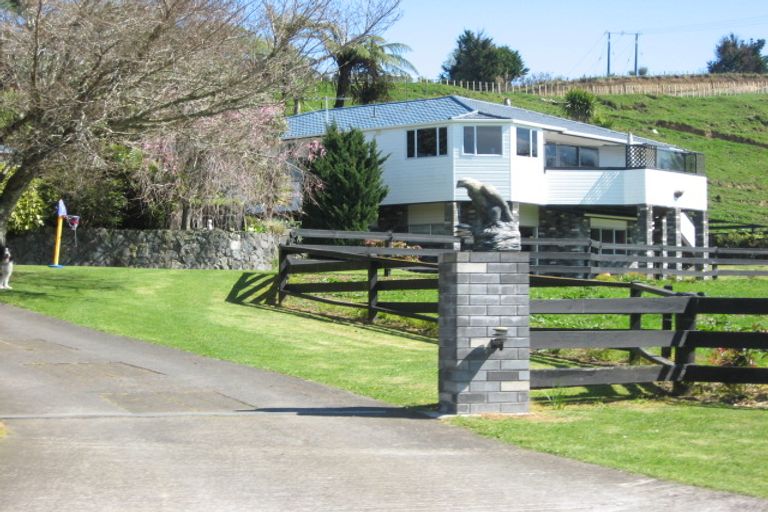 Photo of property in 24 Hadley Drive, Ridgewood, New Plymouth, 4371