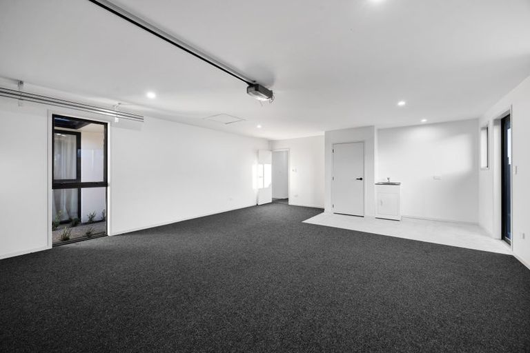 Photo of property in 74 Turuturu Road, Hawera, 4674