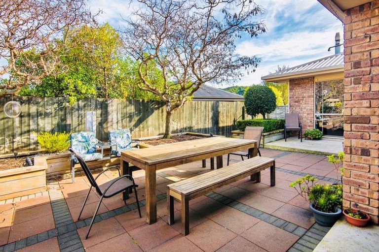 Photo of property in 24 Admiralty Place, Waikawa, Picton, 7220