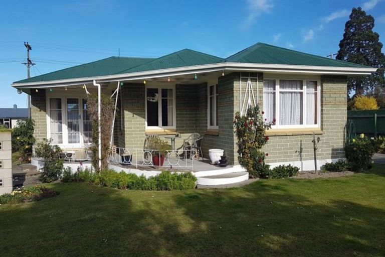 Photo of property in 19 Augustine Street, Waimate, 7924