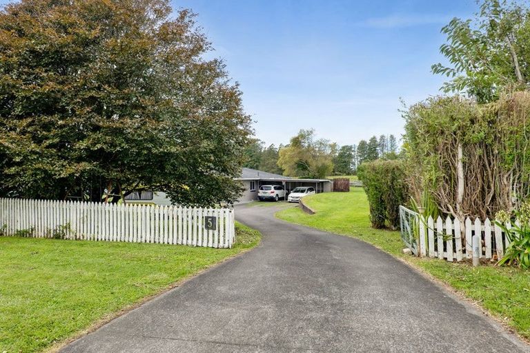 Photo of property in 5 Dunn Street, Egmont Village, 4372