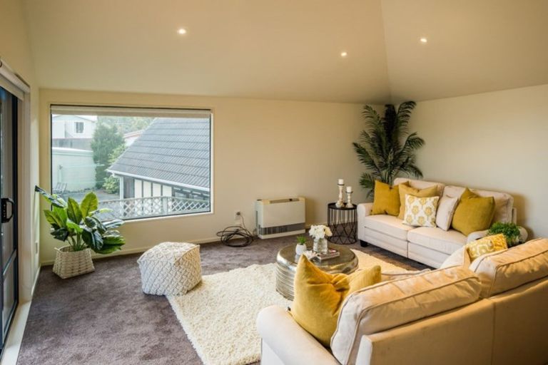 Photo of property in 44c Moana Road, Plimmerton, Porirua, 5026