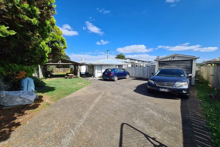 Photo of property in 18 Stonex Road, Papatoetoe, Auckland, 2025