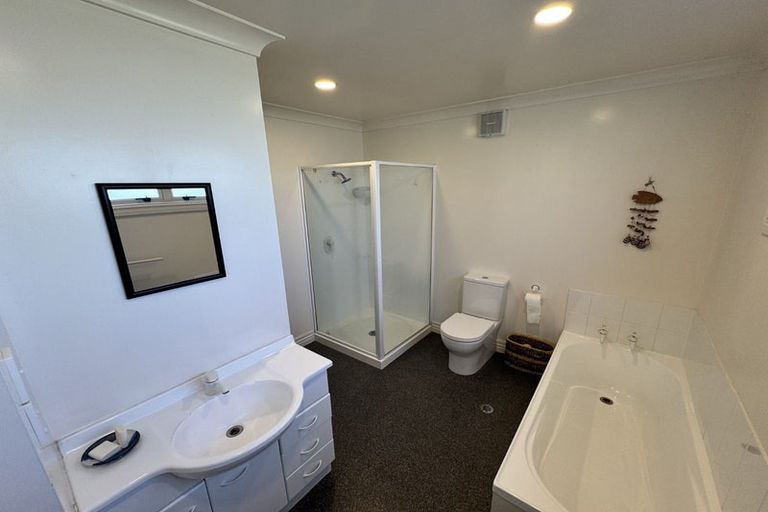 Photo of property in 37a Mana Street, Vogeltown, Wellington, 6021