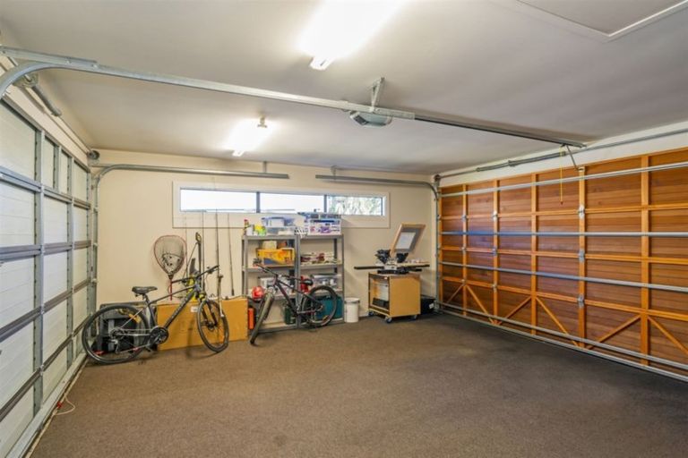 Photo of property in 6 Centennial Drive, Whitianga, 3510