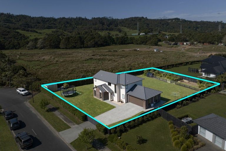 Photo of property in 30 Robert Might Road, Huapai, Kumeu, 0810