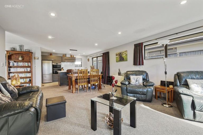 Photo of property in 43 Westpark Boulevard, Rangiora, 7400