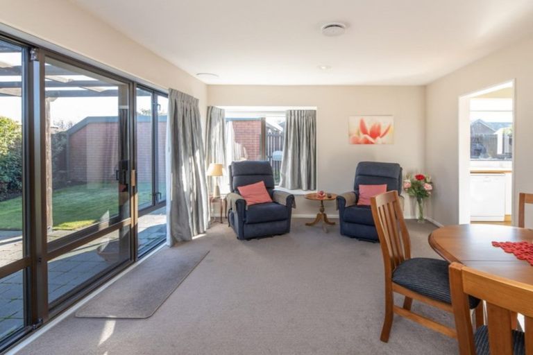 Photo of property in 45 Munro Street, Redwood, Christchurch, 8051