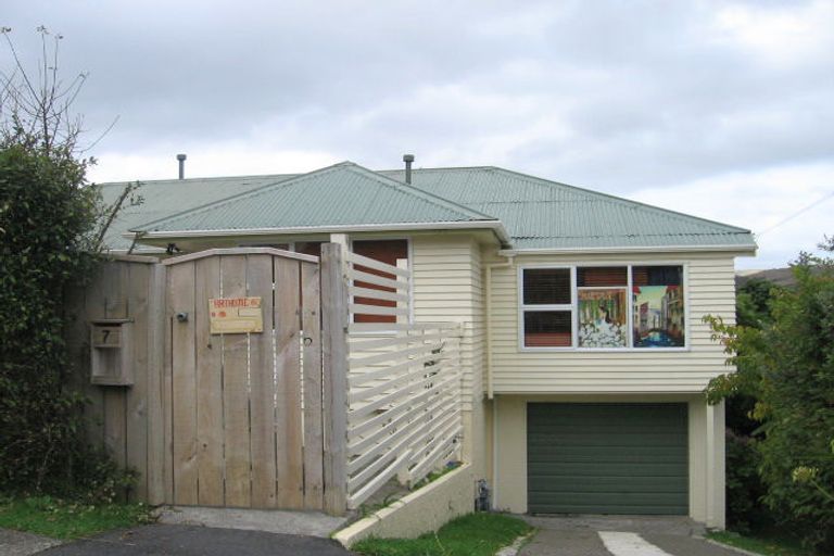 Photo of property in 7 Chester Road, Tawa, Wellington, 5028