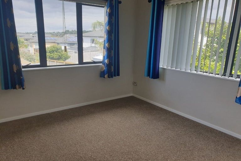 Photo of property in 14 Nandi Lane, Ranui, Auckland, 0612