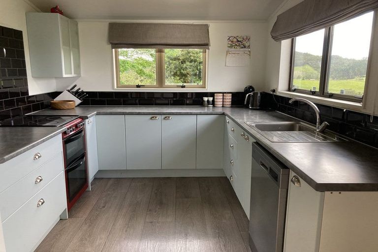 Photo of property in 111 Alcoba Street, Te Kamo, Whangarei, 0112