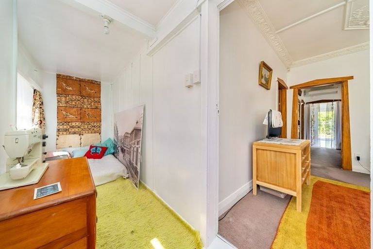 Photo of property in 46 Cambridge Terrace, Waiwhetu, Lower Hutt, 5010