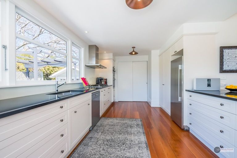 Photo of property in 20 Hautana Square, Woburn, Lower Hutt, 5010