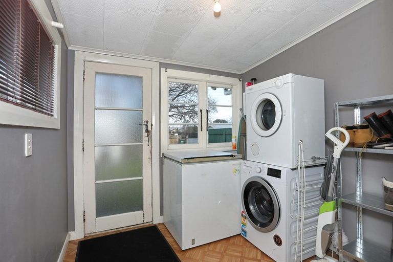 Photo of property in 35 Cuba Street, Marton, 4710