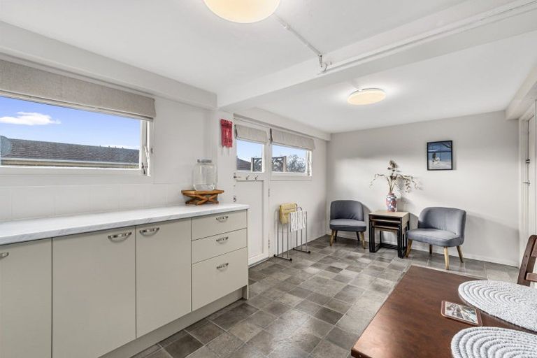 Photo of property in 1/24 Upland Street, Brookfield, Tauranga, 3110