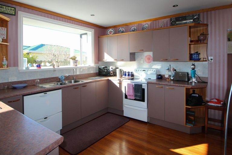 Photo of property in 11 Lismore Street, Oamaru North, Oamaru, 9400