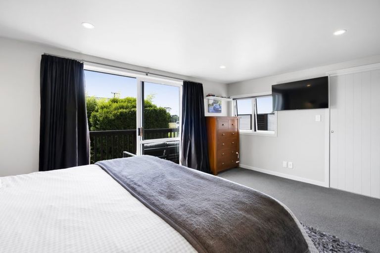 Photo of property in 112 Smart Road, Glen Avon, New Plymouth, 4312