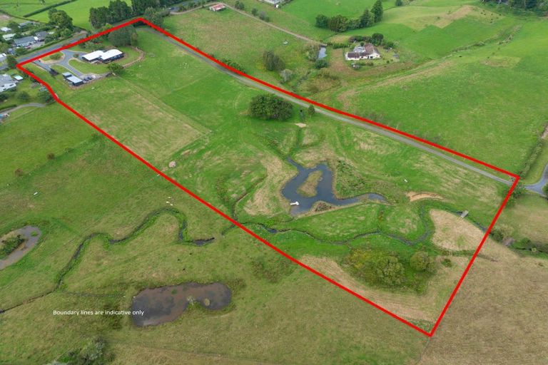 Photo of property in 414 Paparata Road, Bombay, 2675