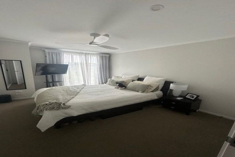 Photo of property in 13 Rangihina Road, Hobsonville, Auckland, 0616