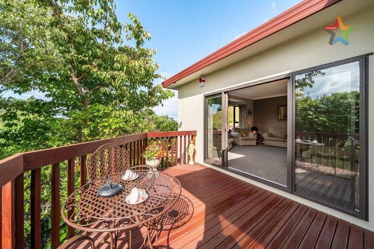 Photo of property in 18 Crestview Grove, Belmont, Lower Hutt, 5010