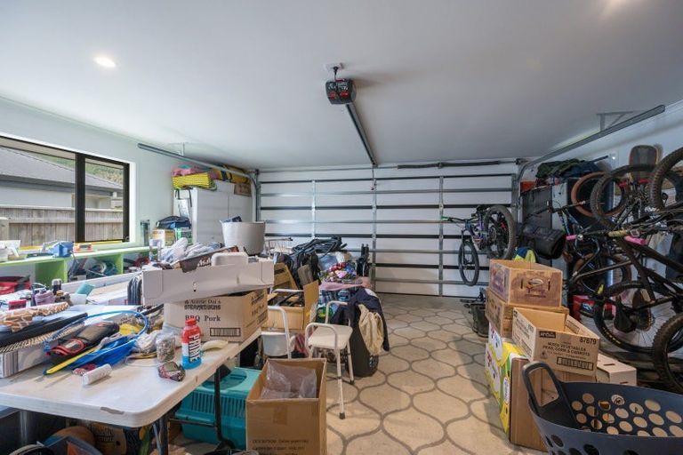 Photo of property in 8 Huntaway Close, Stoke, Nelson, 7011