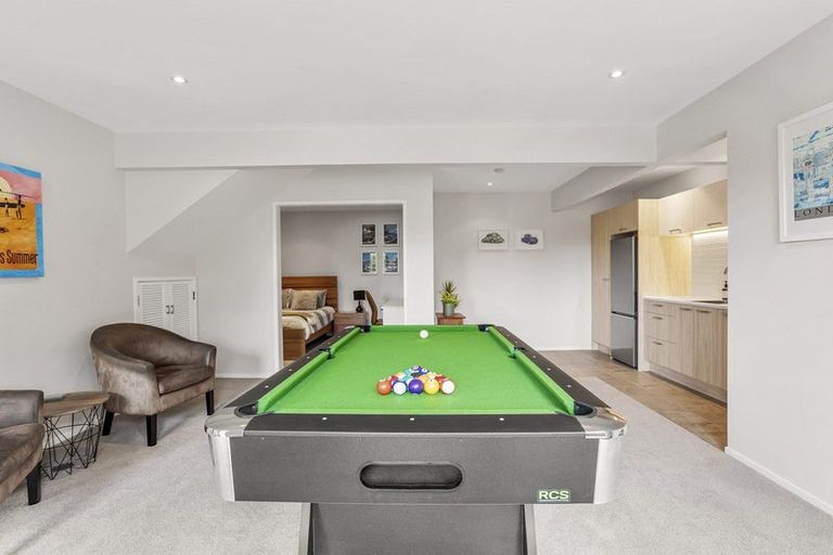 Photo of property in 26 Coromandel Crescent, Mairangi Bay, Auckland, 0630