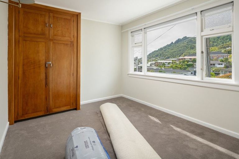 Photo of property in 34 Waikawa Road, Picton, 7220