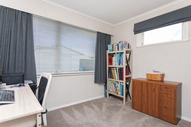 Photo of property in 129 Guy Street, Dannevirke, 4930