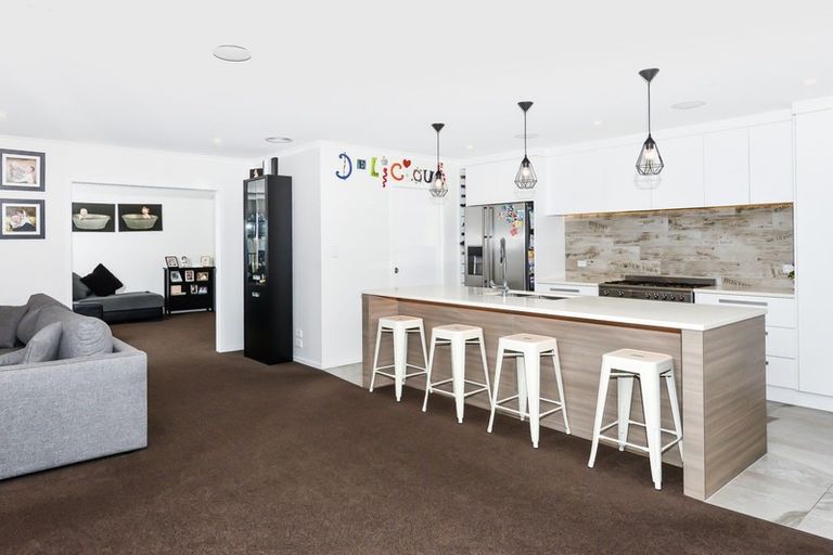 Photo of property in 6 Helen June Avenue, Flagstaff, Hamilton, 3210