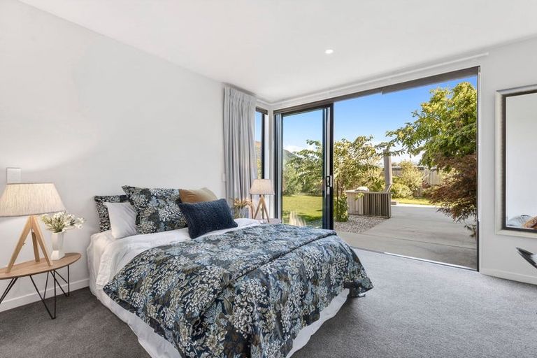 Photo of property in 13 Isthmus Place, Lake Hawea, Wanaka, 9382