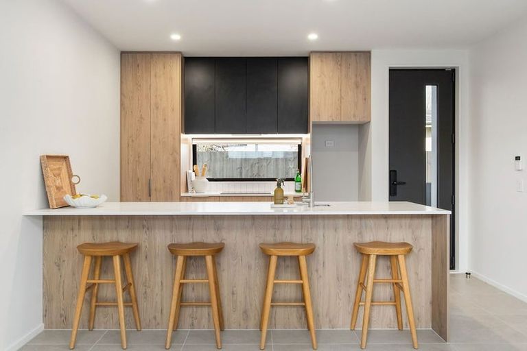 Photo of property in 2/314 Highsted Road, Casebrook, Christchurch, 8051