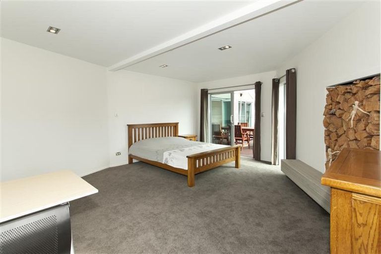 Photo of property in 78 Beach Road, Castor Bay, Auckland, 0620