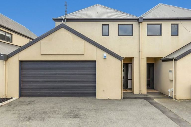 Photo of property in 4/67 Brockworth Place, Riccarton, Christchurch, 8011