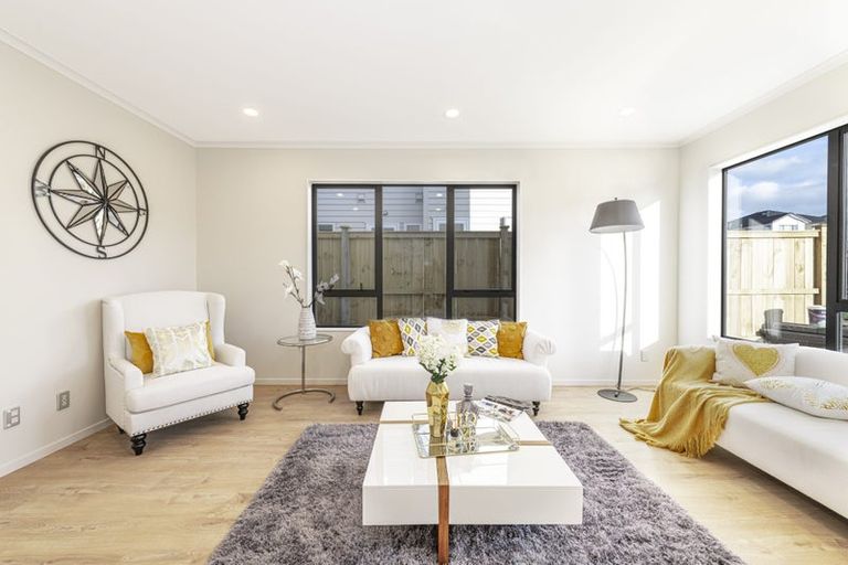 Photo of property in 54 Tir Conaill Avenue, Flat Bush, Auckland, 2019