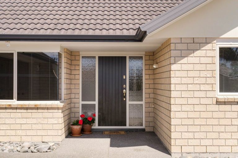 Photo of property in 48 Oreti Crescent, Papamoa Beach, Papamoa, 3118