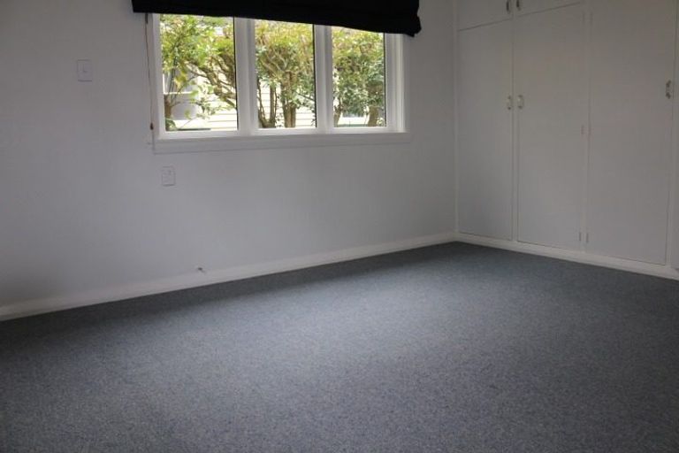 Photo of property in 15 Webb Street, Terrace End, Palmerston North, 4410