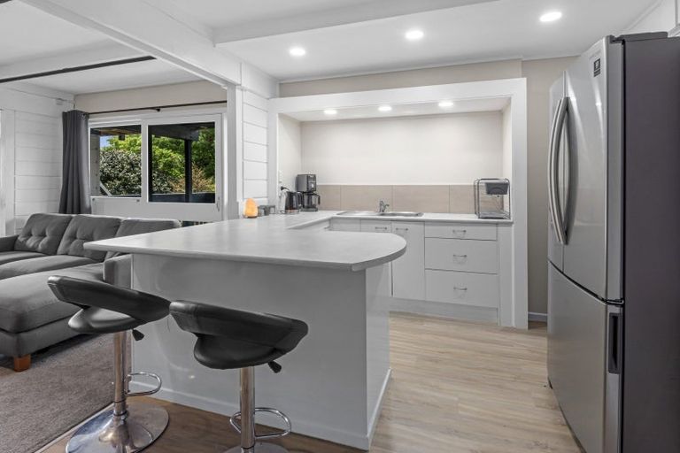 Photo of property in 17 Kowhai Park Road, Maunu, Whangarei, 0110