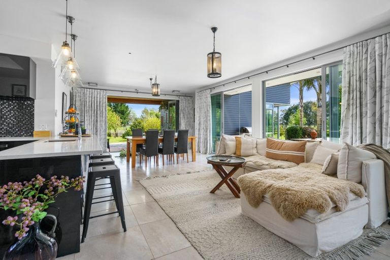 Photo of property in 1/55 Hogan Road, Cambridge, 3493