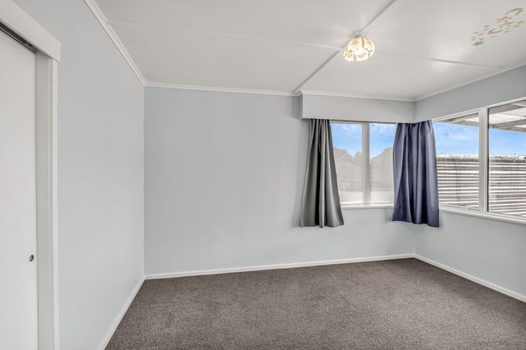 Photo of property in 92 Swiss Avenue, Gonville, Whanganui, 4501