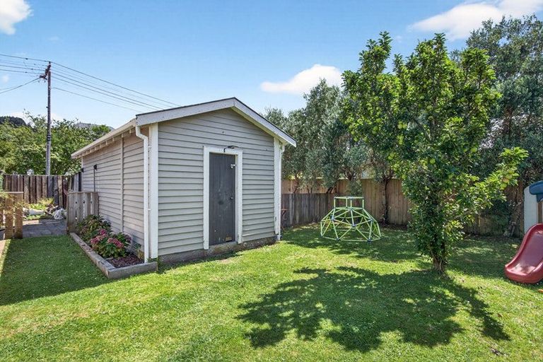 Photo of property in 14 Kenward Crescent, Featherston, 5710