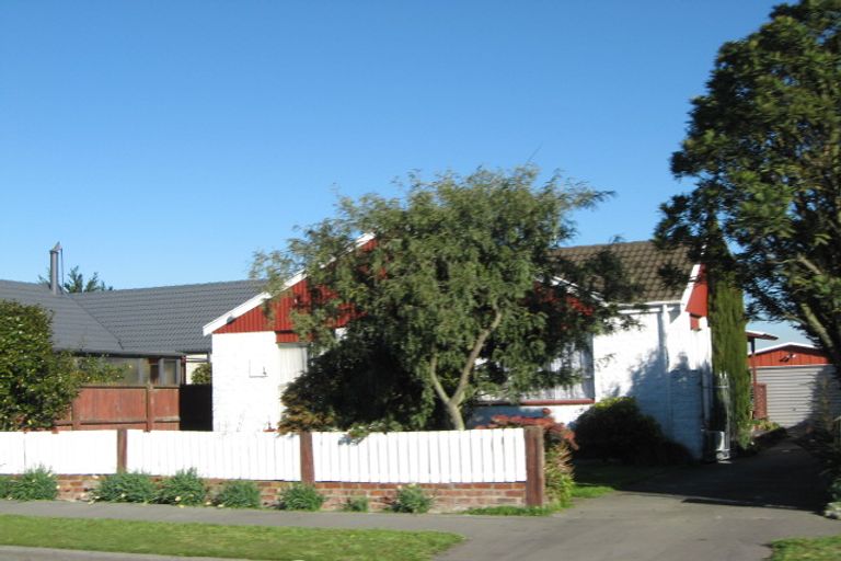 Photo of property in 233 Hendersons Road, Hoon Hay, Christchurch, 8025