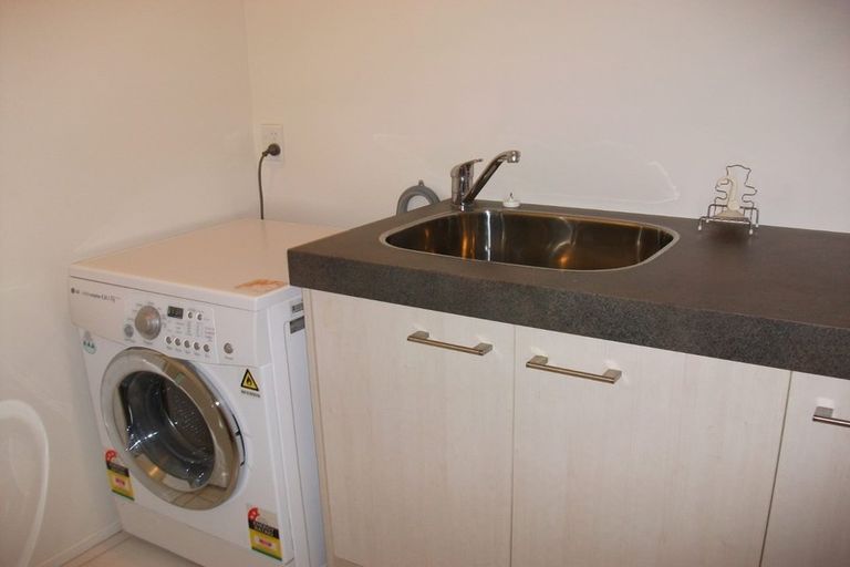 Photo of property in 12/72e Devonport Road, Tauranga, 3110