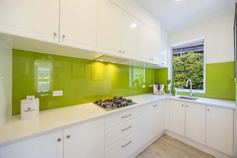 Photo of property in 67 Matua Road, Huapai, Kumeu, 0810