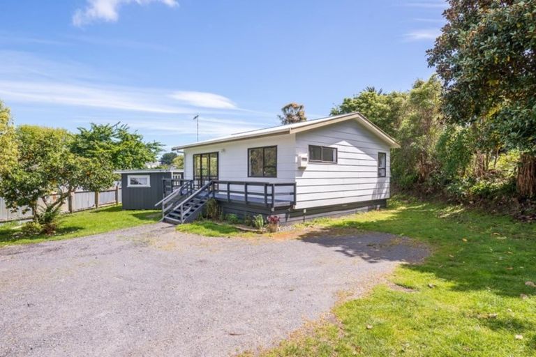 Photo of property in 10 Kokako Road, Otaihanga, Paraparaumu, 5036
