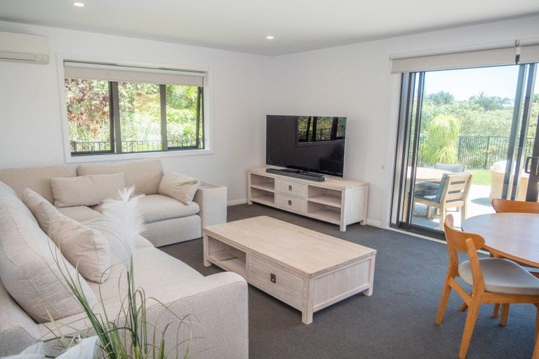 Photo of property in 9 Loke Crescent, Coopers Beach, 0420