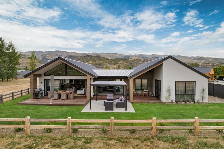 Photo of property in 5d Wakefield Lane, Mount Pisa, Cromwell, 9383