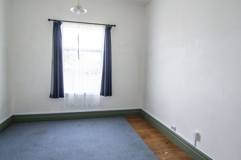 Photo of property in 176 Glover Road, Hawera, 4610