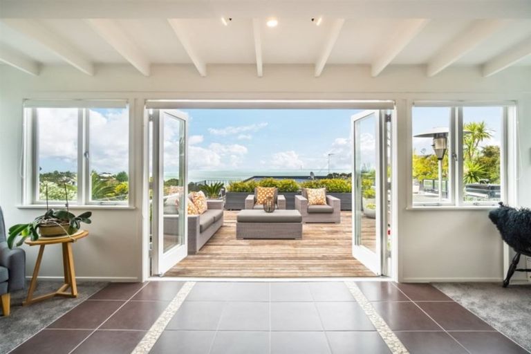 Photo of property in 1/57 Gulf View Road, Murrays Bay, Auckland, 0630