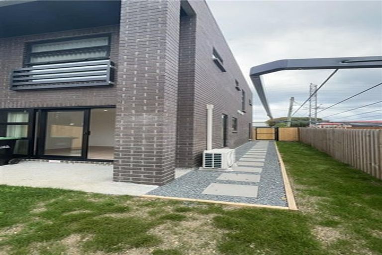 Photo of property in 148 Mcleod Road, Te Atatu South, Auckland, 0610